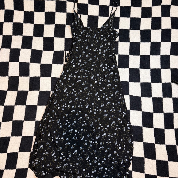 h&m divided black midi floral wrap sundress with high-low hem size 4 - Picture 2 of 5